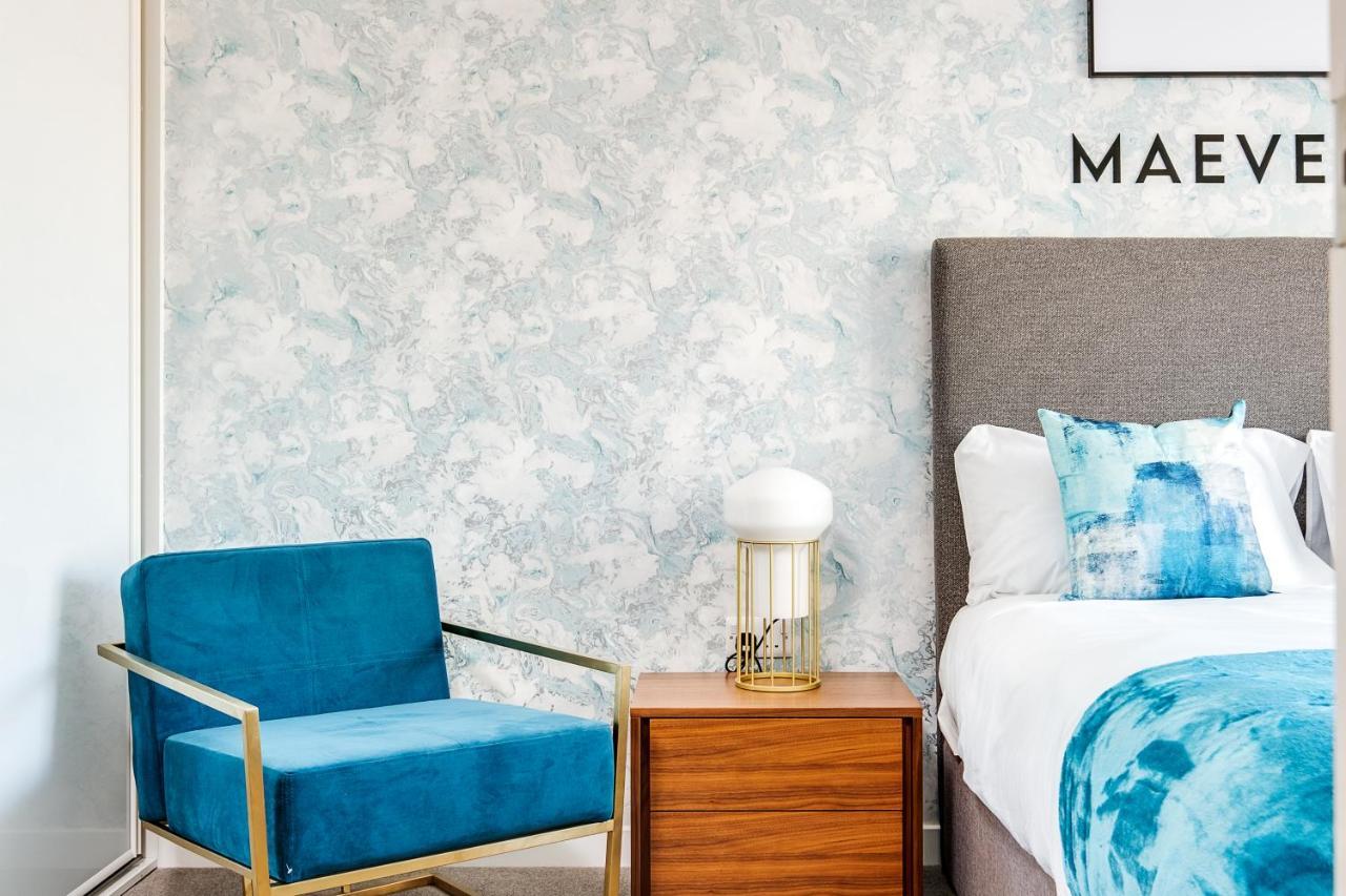 Maevela Apartments - New Build Luxury Apt With Juliet Balcony - 5 Min Walk From Bullring & Cube & Mailbox & New Street Station - Free Netflix & Wifi Birmingham