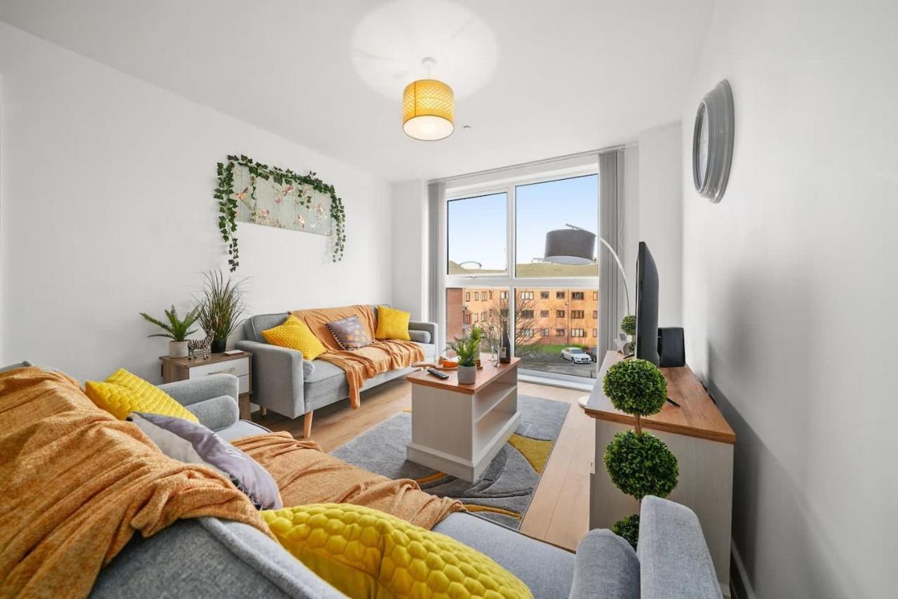 Moda Stays - Helena Street Apartment Birmingham