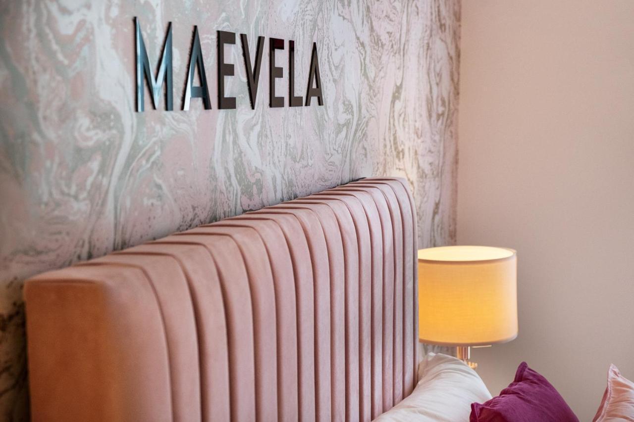 Apartment Maevela Apartments - Pink Luxury 1 Bed Apartment City Centre - 5 Min Walk From Bullring, Cube, Mailbox, New Street Station - Free Netflix & Wifi - No Parking