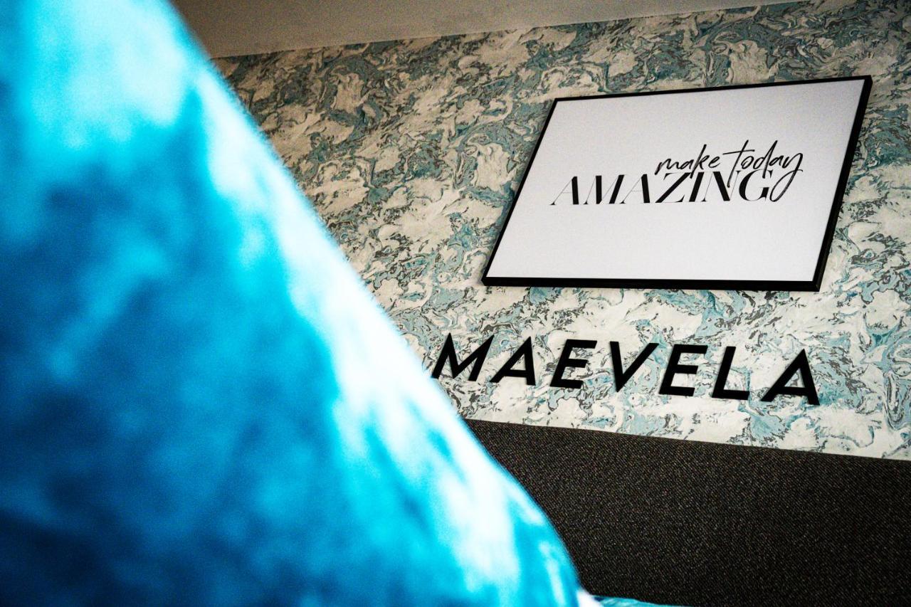 Maevela Apartments - New Build Luxury Apt With Juliet Balcony - 5 Min Walk From Bullring & Cube & Mailbox & New Street Station - Free Netflix & Wifi Apartment *