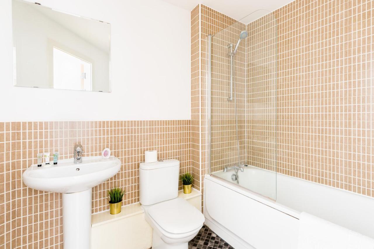 Haus Centre - Balcony - Parking - Smart Tv - Wifi Apartment Birmingham
