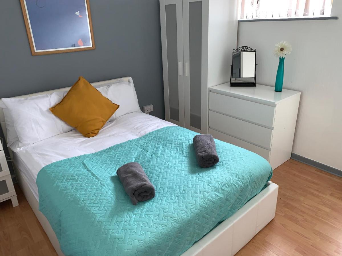 B16 Arena - 3 Bedrooms, 2 Bathrooms, Parking Space - Private - 欢迎 Holiday home Birmingham