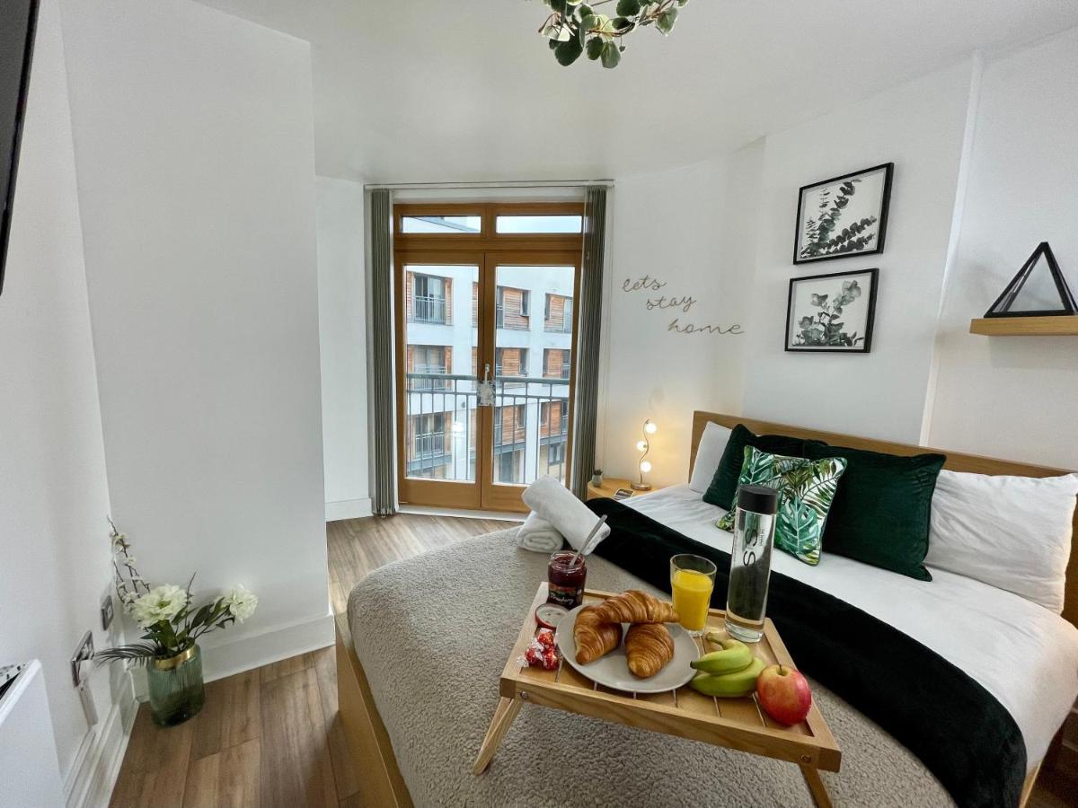 Cosy Hideaway - Views With Free Parking & Netflix * Birmingham
