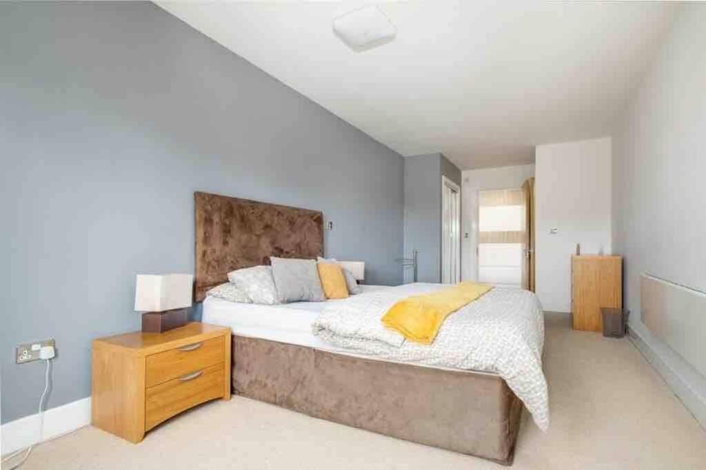 Location Location Location Centre Apartment