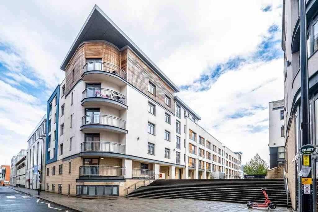 Apartment Location Location Location Centre *