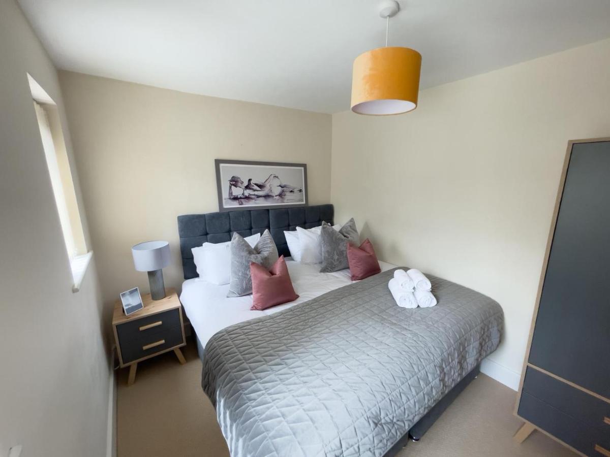 Moda - Bell Barn House Birmingham