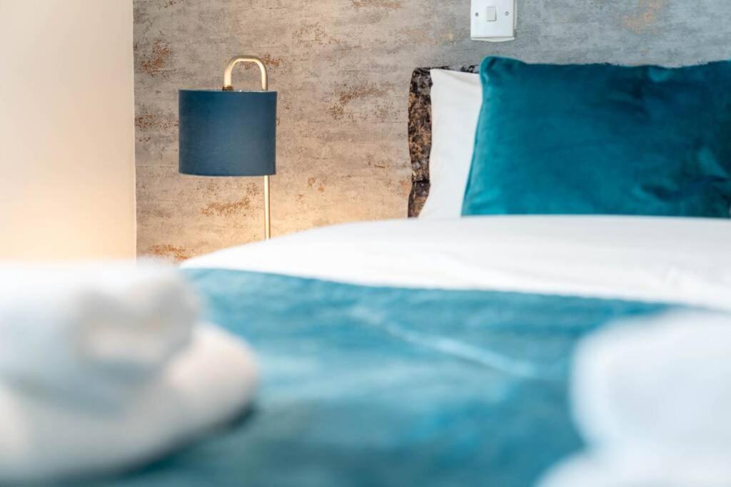 Apartment Centre 2bed - With Balcony & Parking Birmingham