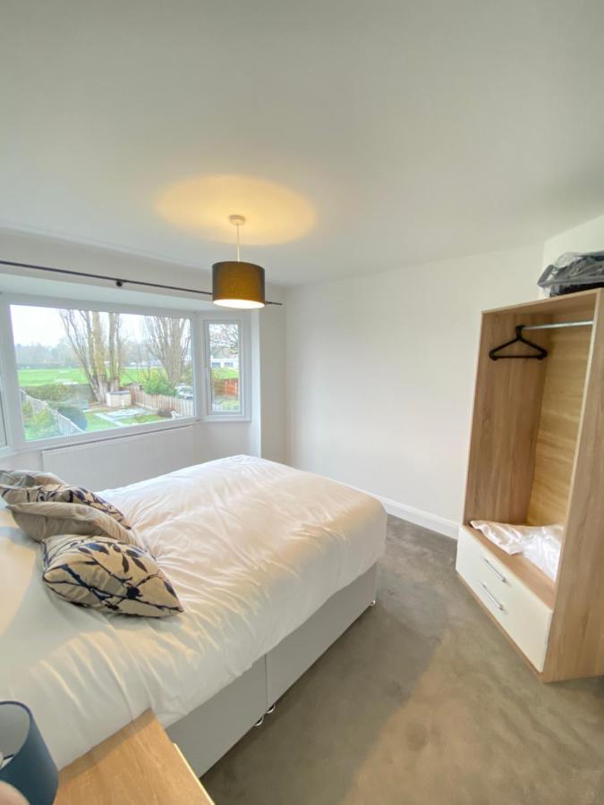 Holiday home Spacious Contractor Haven: Nec & Airport Proximity