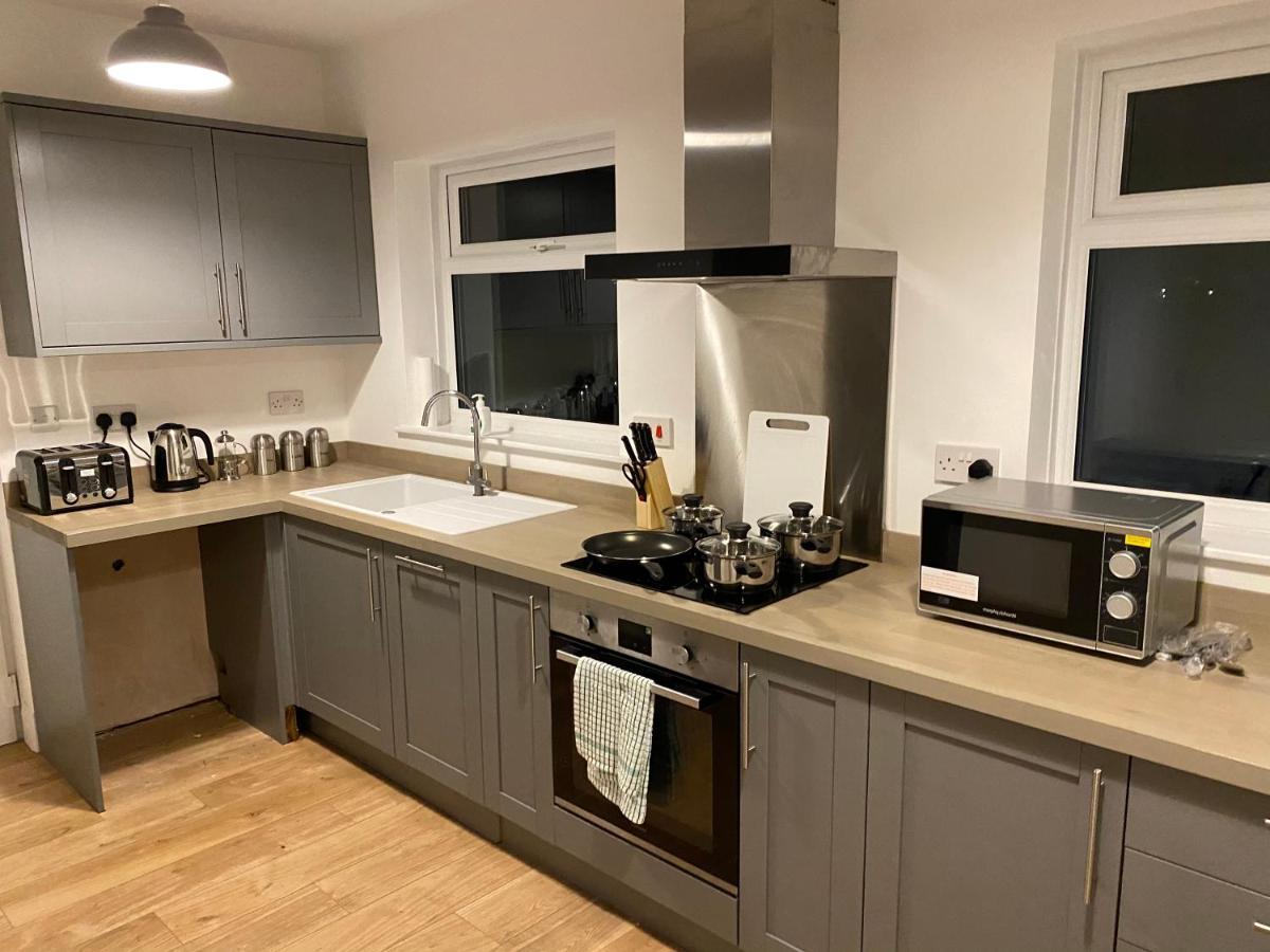 Spacious Contractor Haven: Nec & Airport Proximity Birmingham