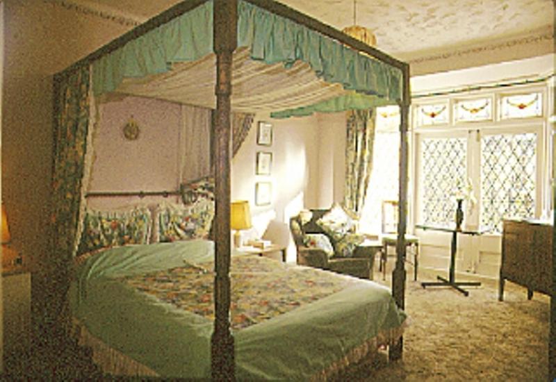 Inn The Tudor Court