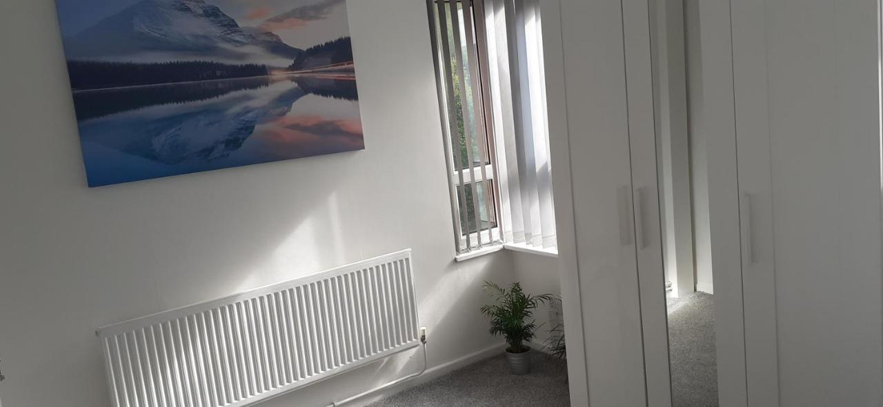 Easy Reach Birmingham, Near Utilita Arena, Icc, Brindley Place And Symphony Hall, With Free Allocated Parking *