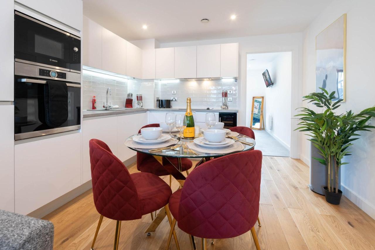 Apartment Caliber Stays & Homes - The Nemesis Suite- Two Bedroom Serviced - Centre Birmingham