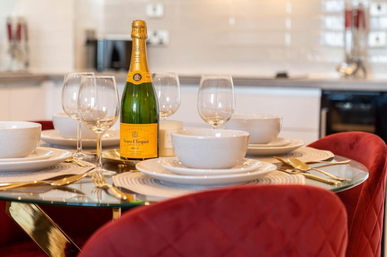 Apartment Caliber Stays & Homes - The Nemesis Suite- Two Bedroom Serviced - Centre