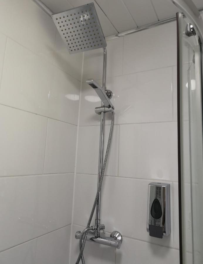 Rawlins Street Place - Free Parking, Free Wifi, Free Netflix! Apartment *