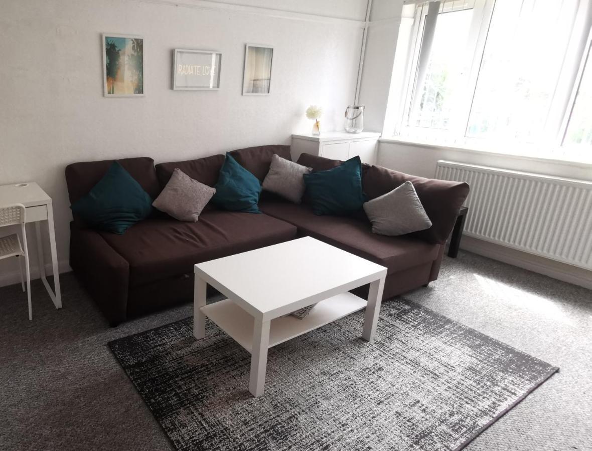 Rawlins Street Place - Free Parking, Free Wifi, Free Netflix! *