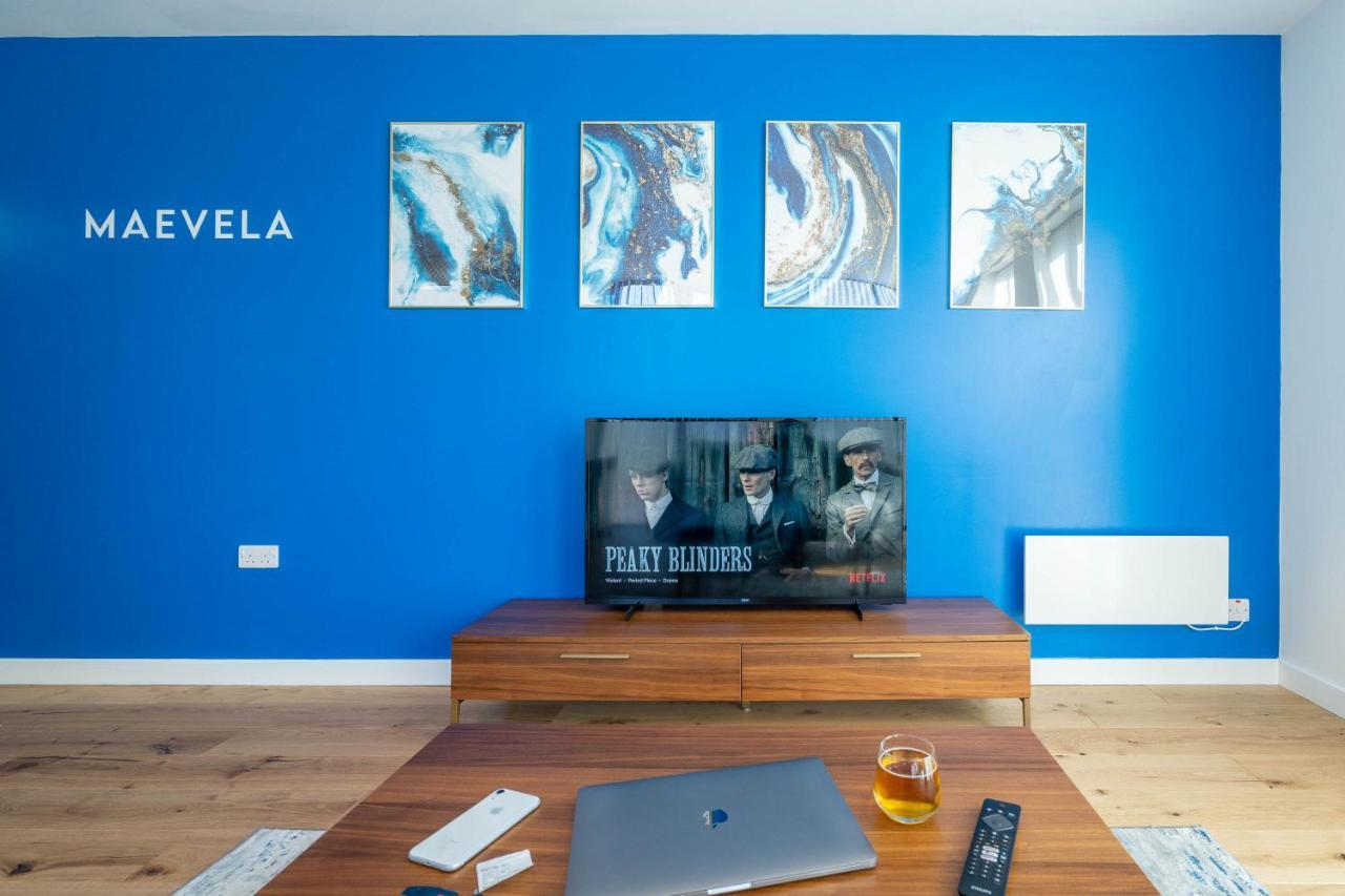 Maevela - Large 1 Bed Luxury Apt - 5 Min Walk From Bullring - Cube - Mailbox - New Street Station - Free Netflix Birmingham