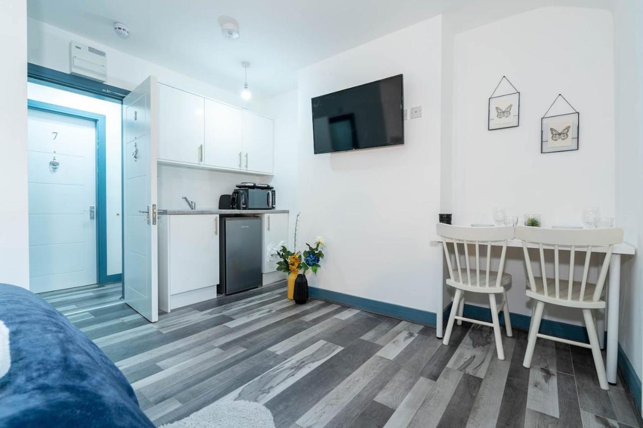 Apartment Chic Urban Studio, Heart Of West Midlands *