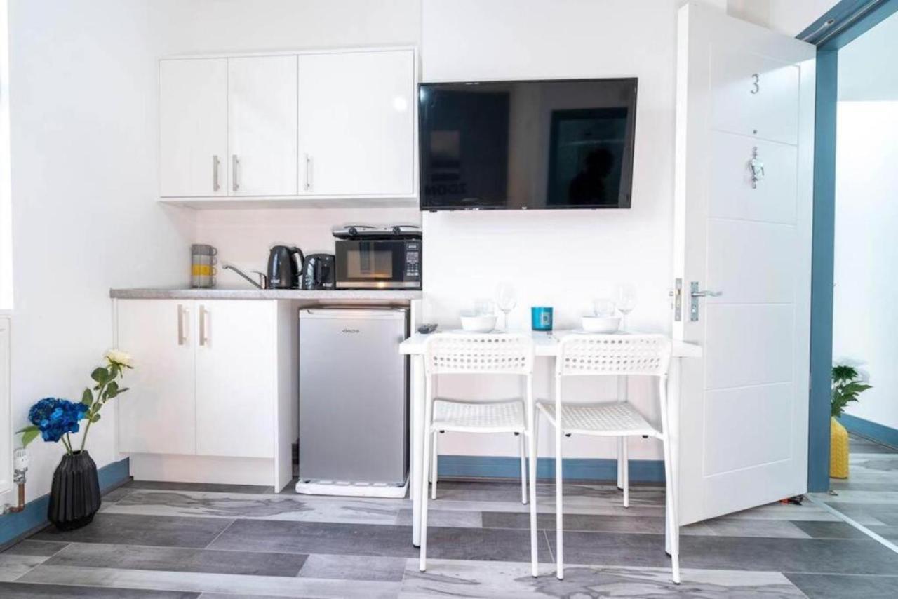 Studio Oasis - Central, Modern & Comfy With Netflix Apartment Birmingham