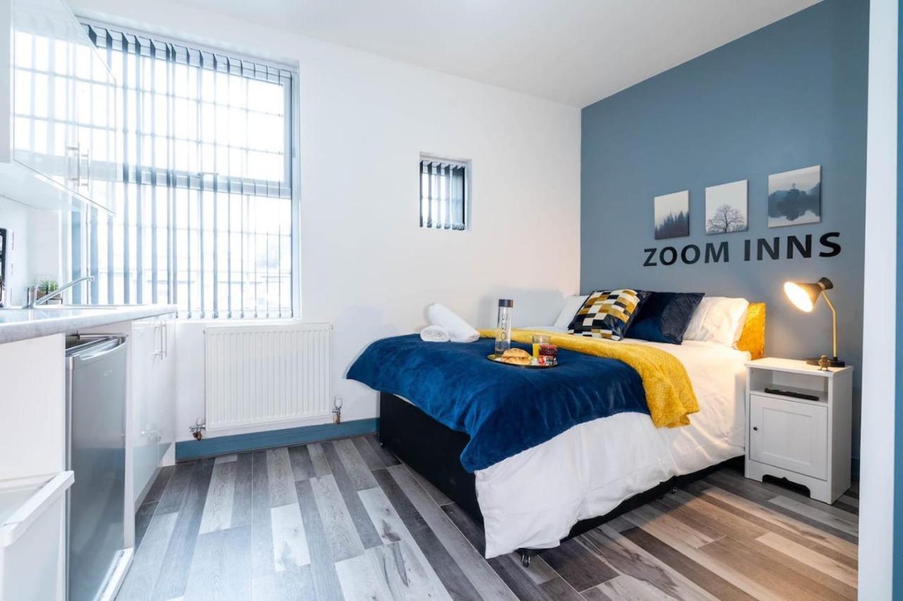 Comfy, Modern Studio With Netflix