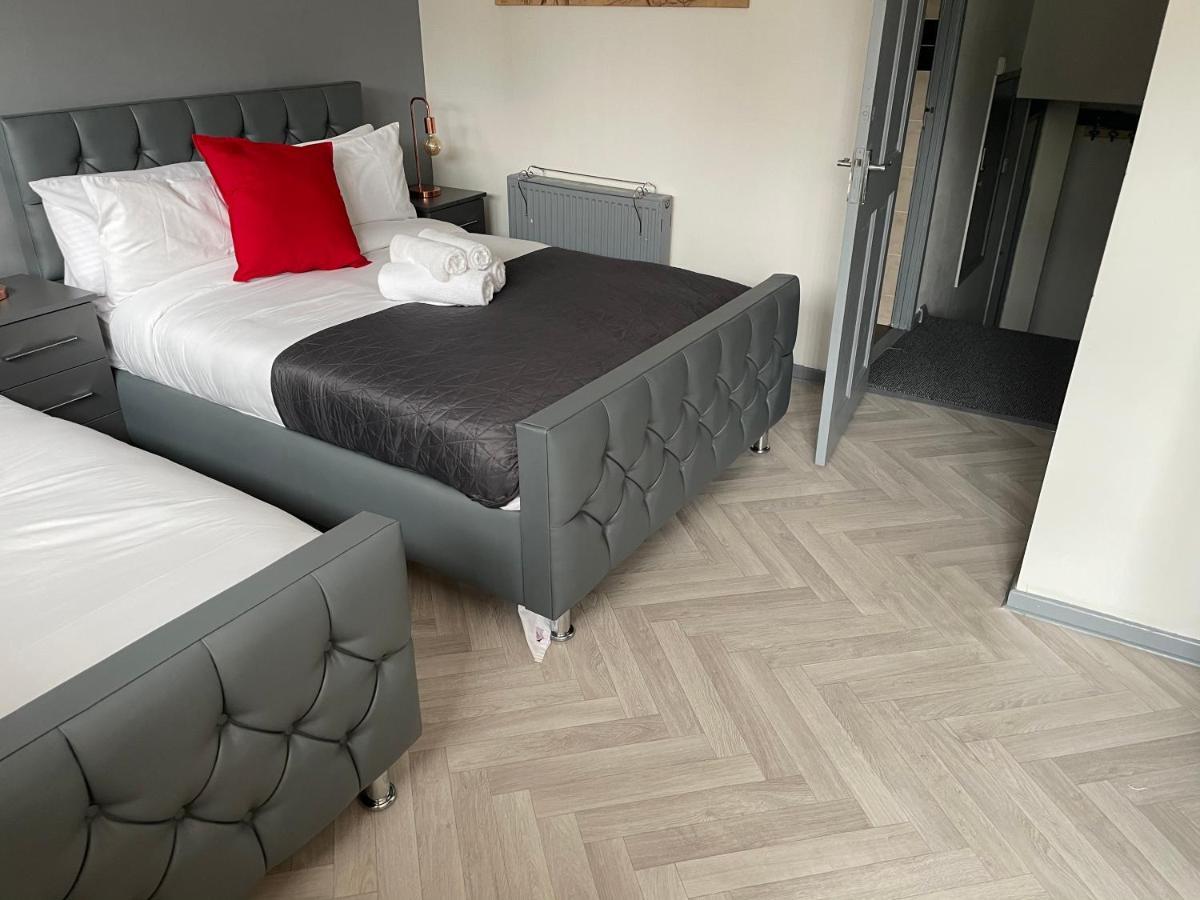 B16 Arena - 3 Bedrooms, 2 Bathrooms, Parking Space - Private - 欢迎 * Birmingham