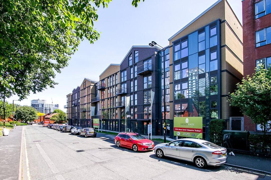 Aviator Luxury With Free Parking - Centre Apartment