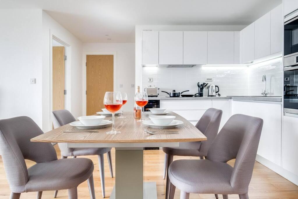 Apartment Aviator Luxury With Free Parking - Centre