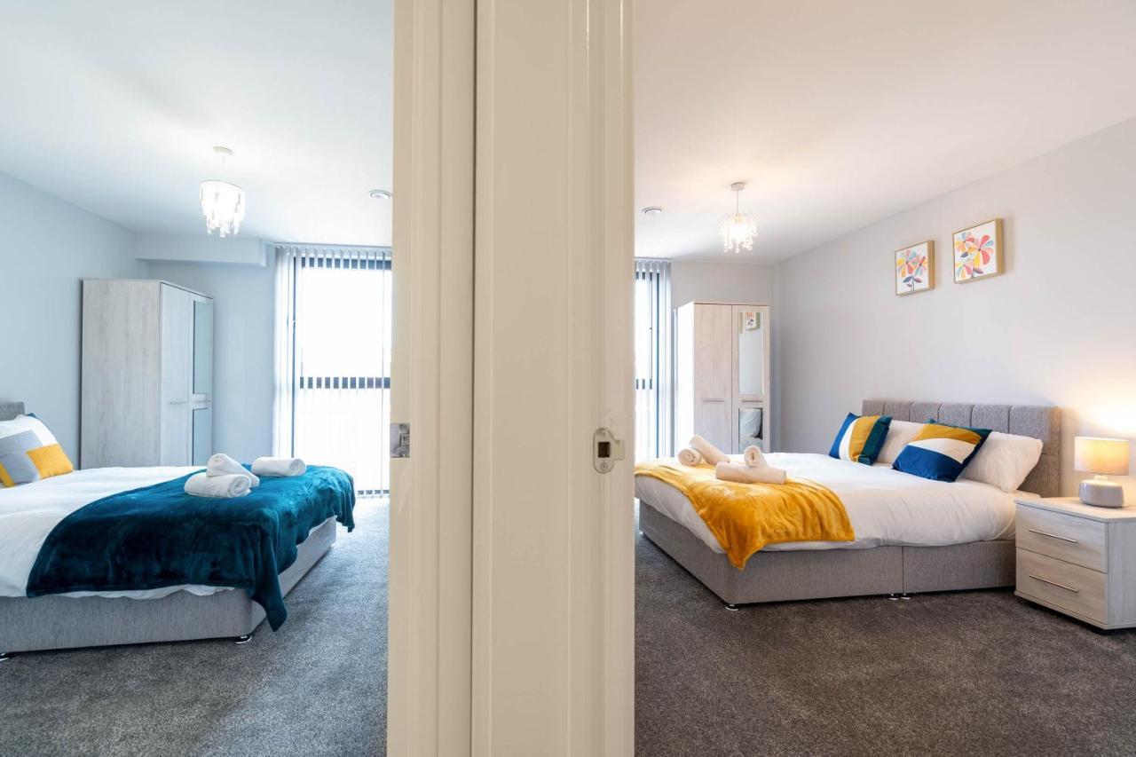 Apartment New Build - 2 Bed Cosy Modern - Juliet Balcony - Roof Top Terrace - Digbeth, Centre - Free Netflix & Smart Tv *