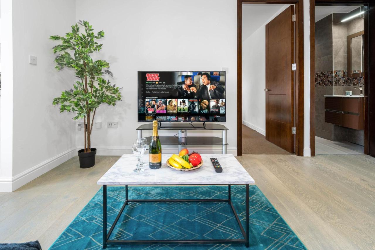 Haus Luxury - Perry Barr - Parking - Smart Tv - Wifi - Rated Birmingham