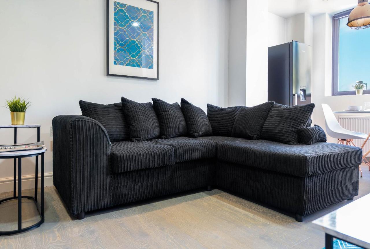Haus Luxury - Perry Barr - Parking - Smart Tv - Wifi - Rated Apartment *