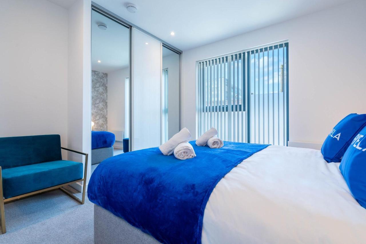 Maevela - Large 1 Bed Luxury Apt - 5 Min Walk From Bullring - Cube - Mailbox - New Street Station - Free Netflix Apartment