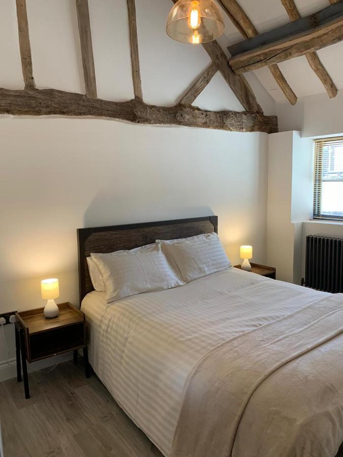 Cosy Quaint Barn Conversion In A Rural Landscape *