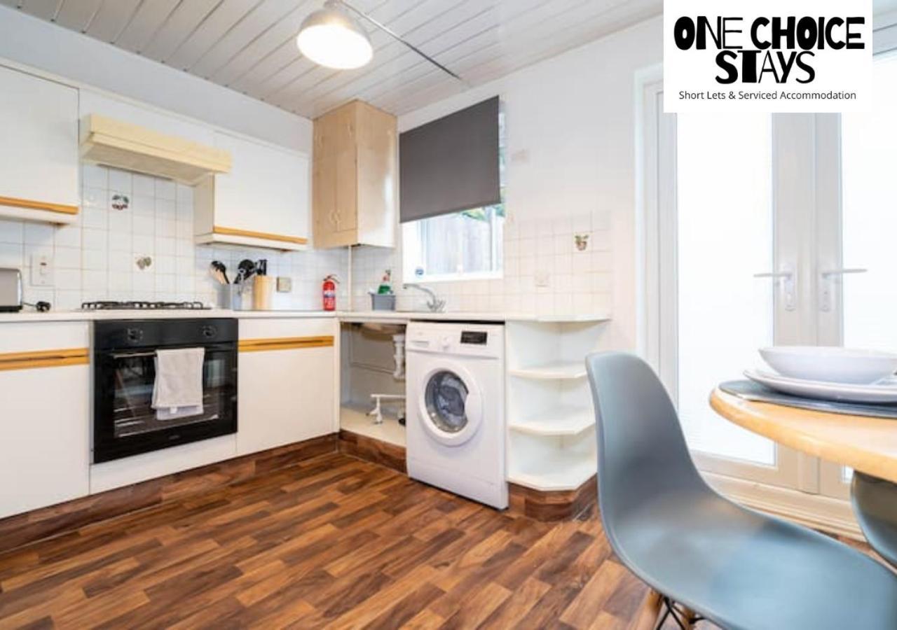 Perfect For Families And Contractors- Near Digbeth