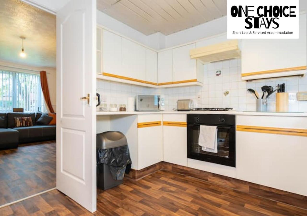 Perfect For Families And Contractors- Near Digbeth *