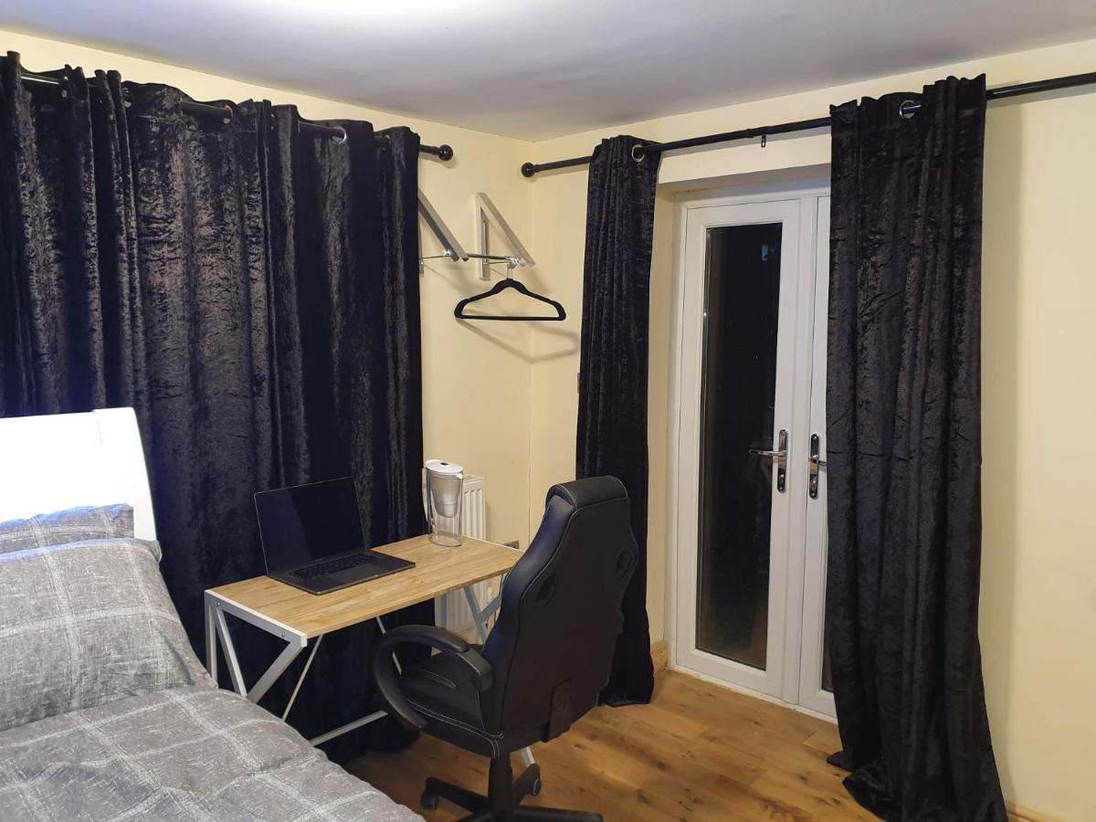 Umbrella Private Apartment Birmingham