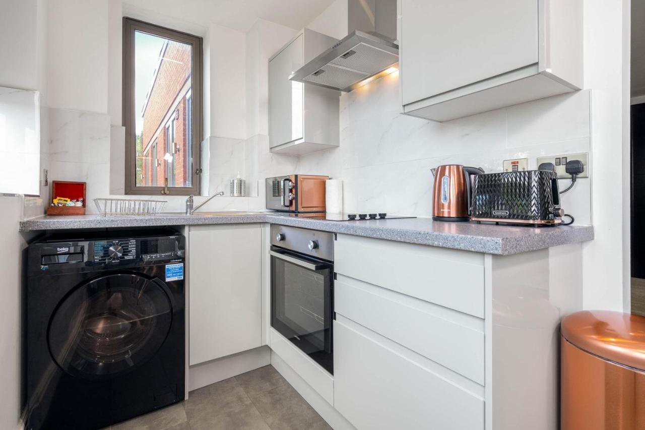 Apartment Haus Luxury - Perry Barr - Parking - Smart Tv - Wifi - Rated Birmingham