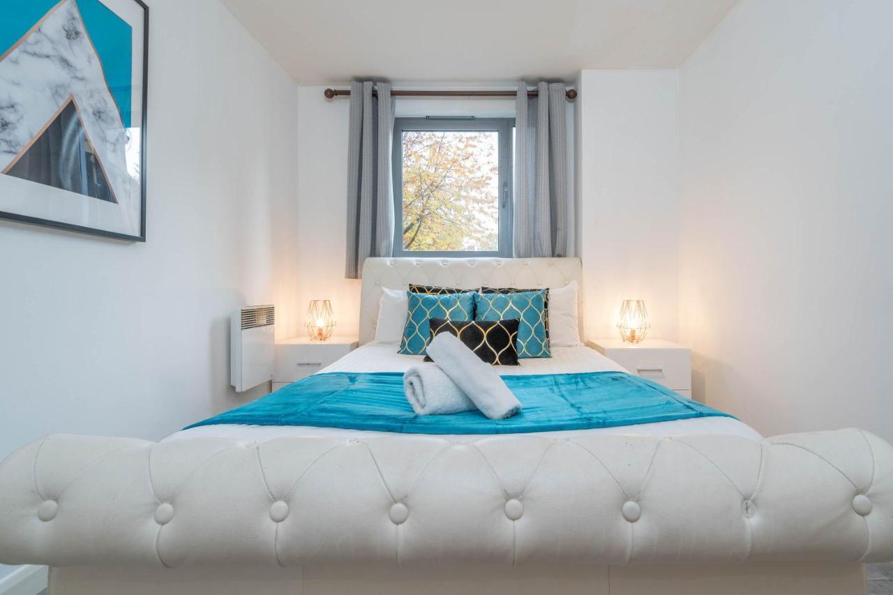 Centre - Luxury - Terrace - Next To Cube & Mailbox - Wifi - Smart Tv - Intercom * Birmingham