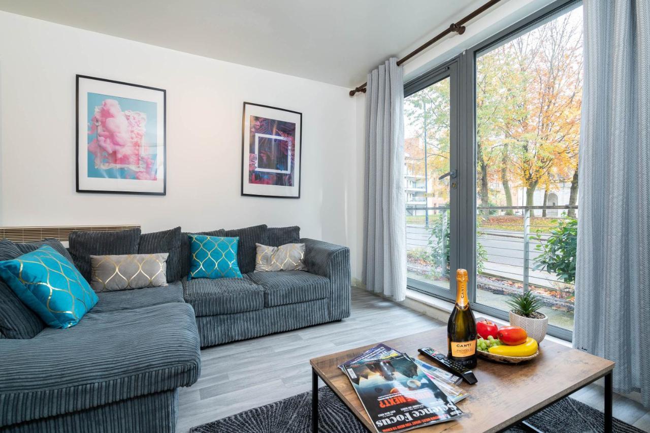 Centre - Luxury - Terrace - Next To Cube & Mailbox - Wifi - Smart Tv - Intercom Apartment Birmingham
