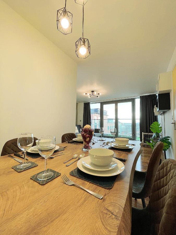 Insta-style Penthouse With Balcony Or 2b With Balcony Centre Apartment Birmingham
