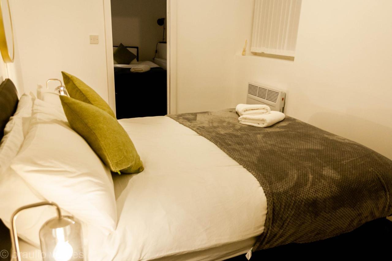 Three Bedroom By One Choice Stays Serviced Accommodation- Jewellery Quarter Apartment *