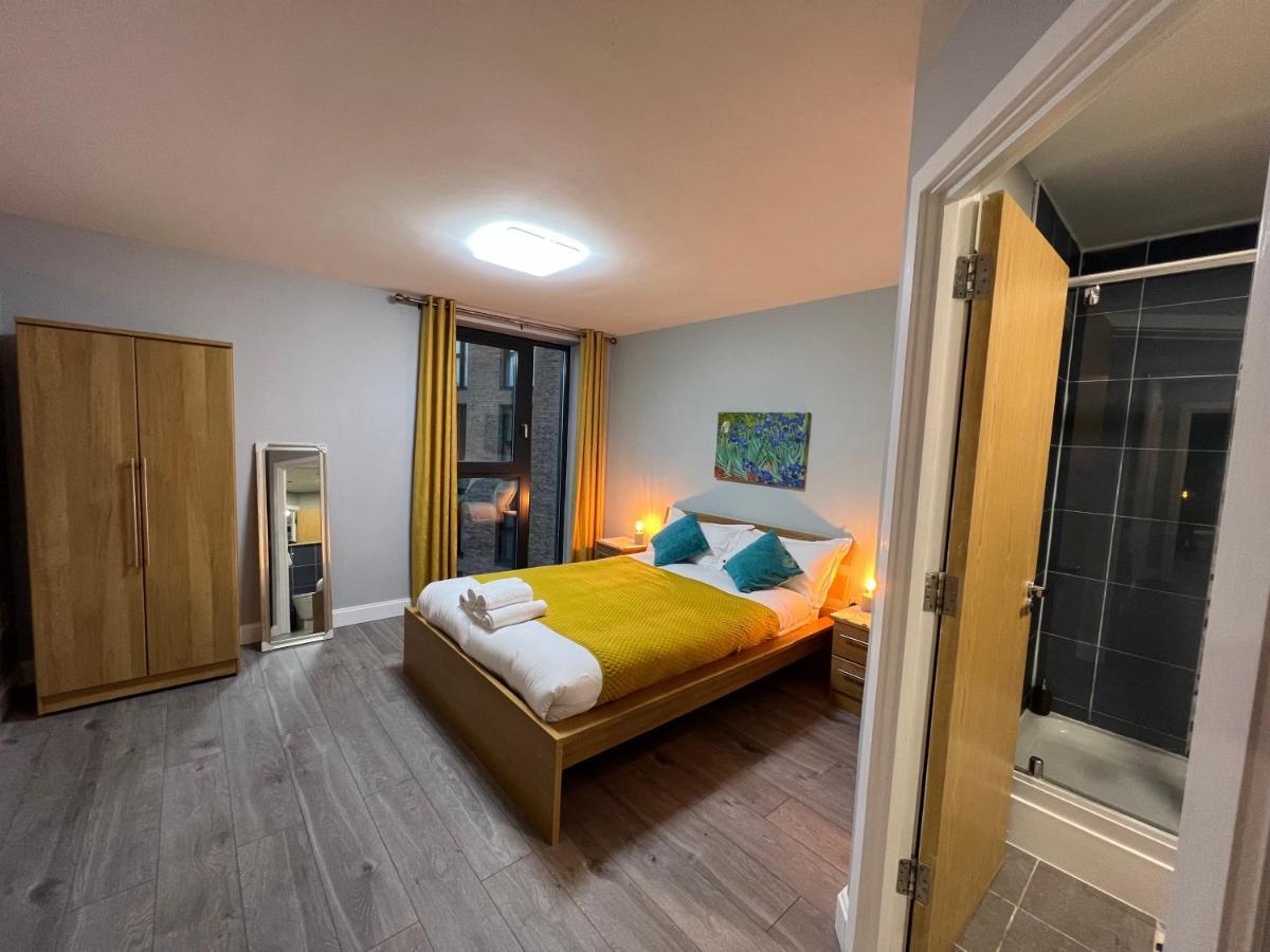 Apartment Stunning Floor Southside 2 Beds Parking Wifi Netflix *