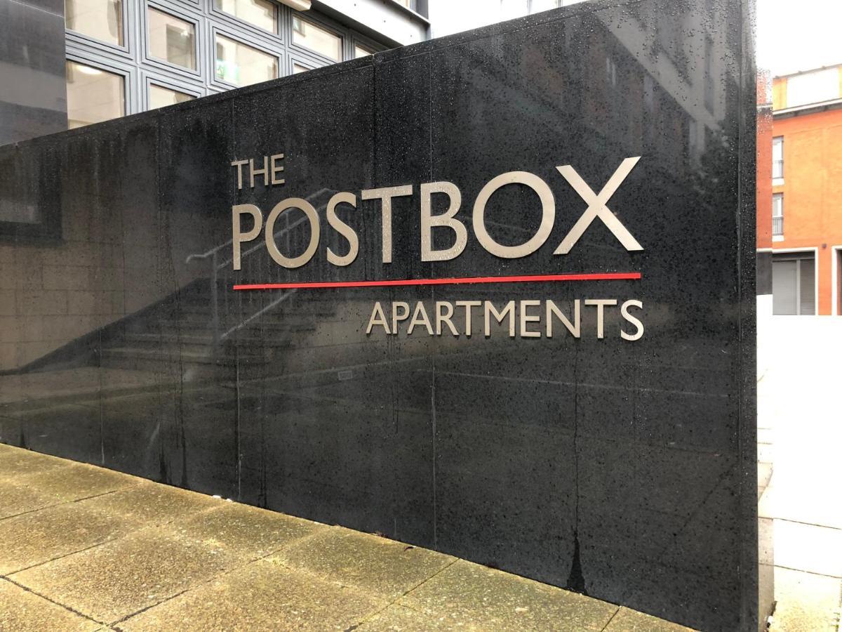 Centre Of Birmingham, 2 Bedroom - Perfect For Families, Group, Or Business Apartment *