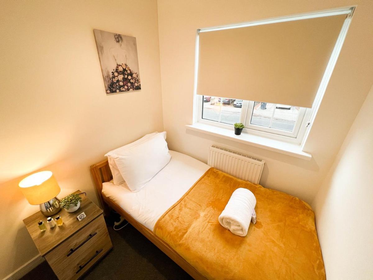 Holiday home Arden House -modern, Stylish 3-bed Near Solihull, Nec, World, Airport,hs2 Birmingham