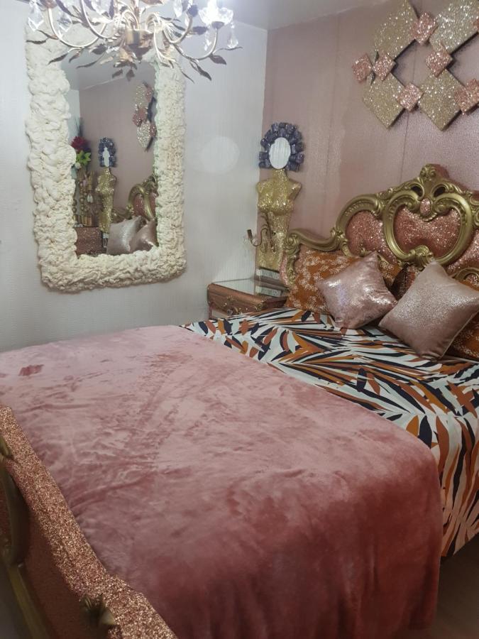 Vivid Homestay *