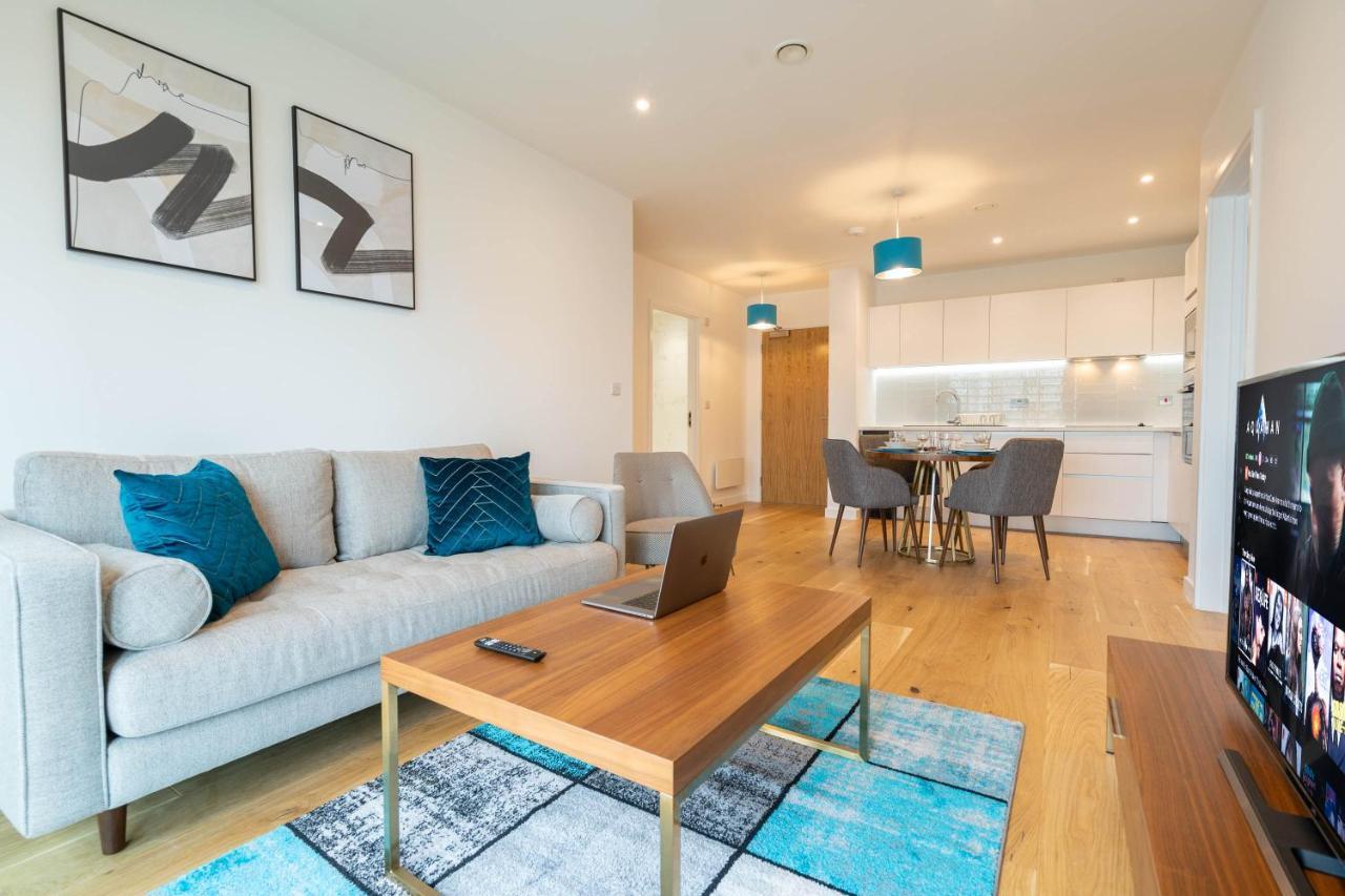 Apartment New Build ☆ Luxury Teal 2 Bed, 2 Bath Apartment - 5 Min Walk From Bullring/Cube/Mailbox/New Street Station