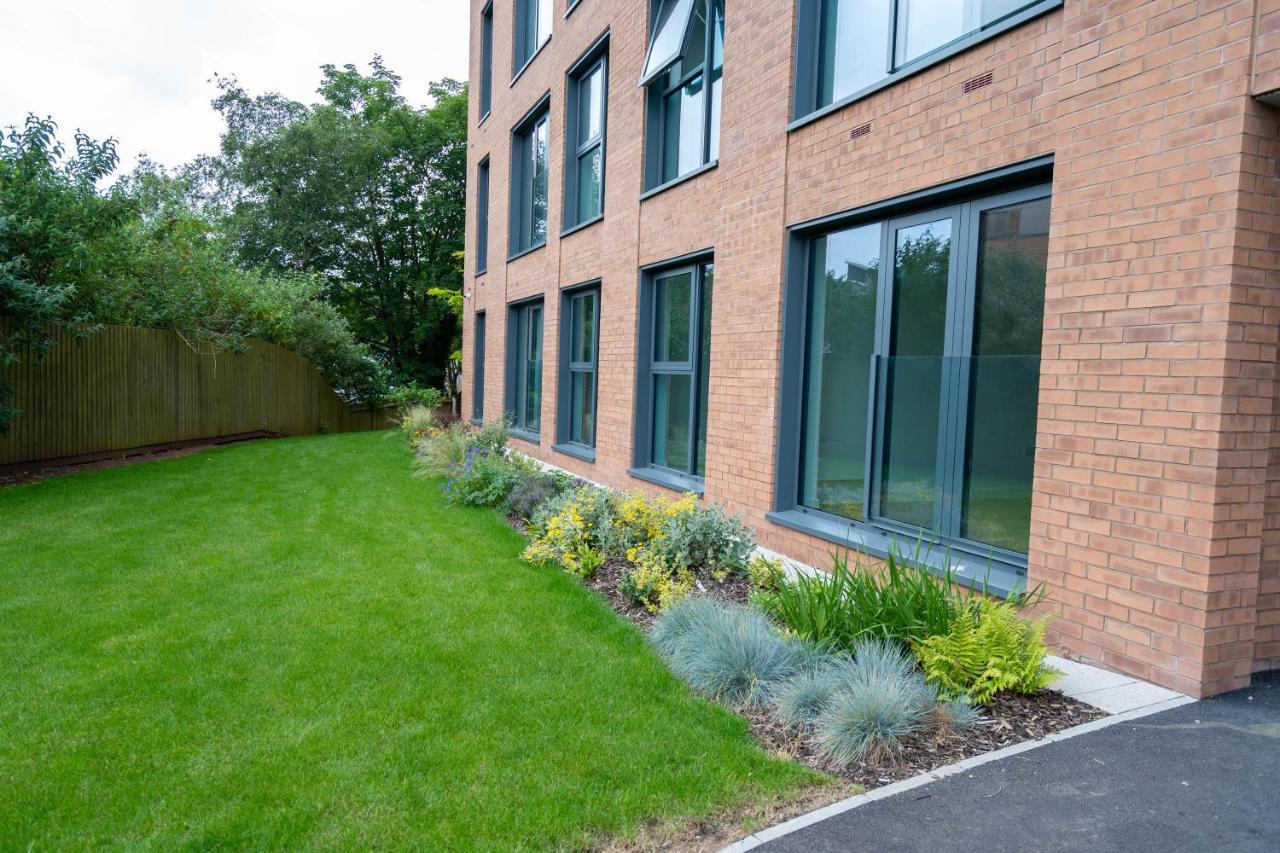 Apartment New Build ☆ Luxury Teal 2 Bed, 2 Bath Apartment - 5 Min Walk From Bullring/Cube/Mailbox/New Street Station *
