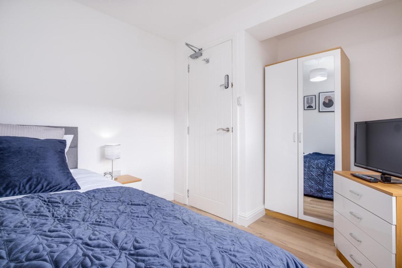 Holiday home Night Stay - Alpha House (Adults Only) Birmingham