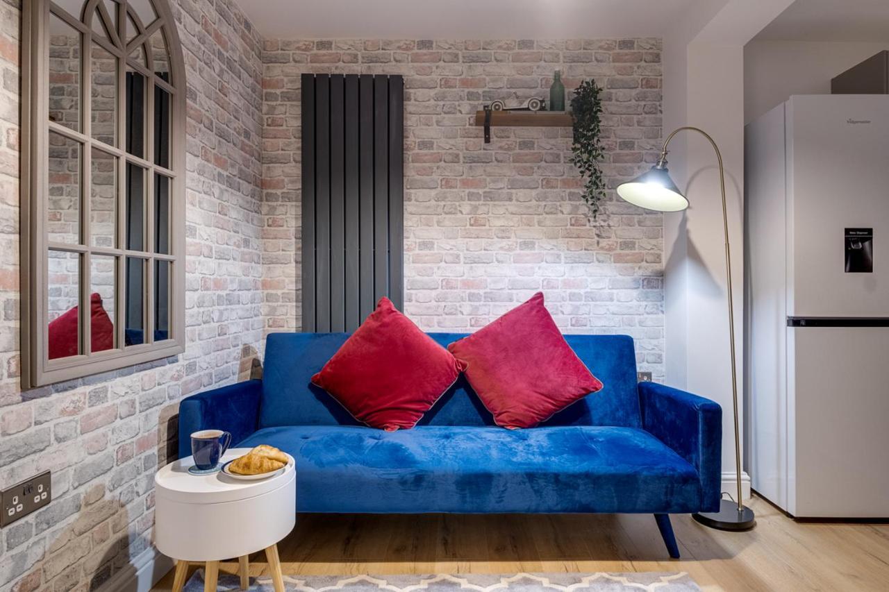 Night Stay - Alpha House (Adults Only) Birmingham