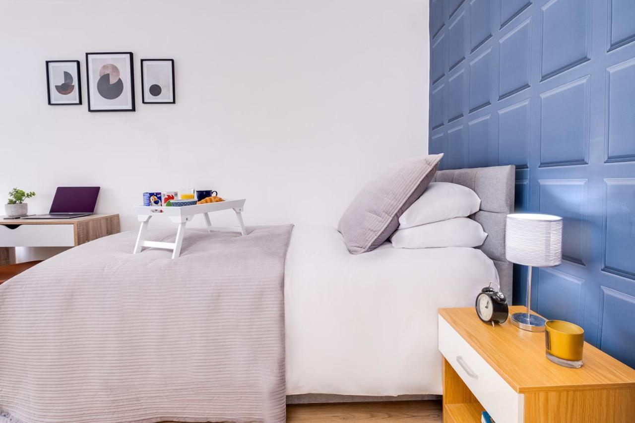 Night Stay - Alpha House (Adults Only) Holiday home *