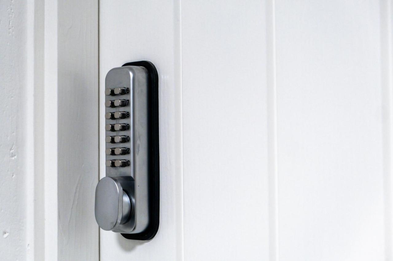 Night Stay - Alpha House (Adults Only) Holiday home Birmingham