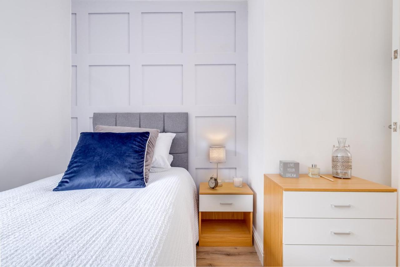 Holiday home Night Stay - Alpha House (Adults Only) Birmingham